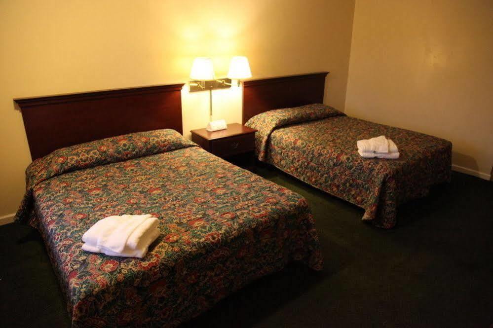 Parliament Resort Gay Mens Resort Огаста Екстер'єр фото